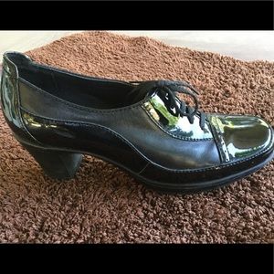 Black Clark’s shoes